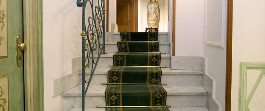 Hotel Amalfi - Stairwell