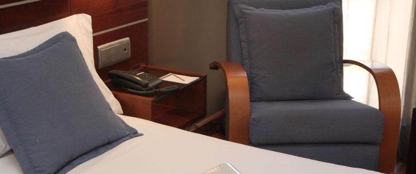 Hotel America Barcelona - Bedroom Detail Hotel America Barcelona - Bedroom Detail