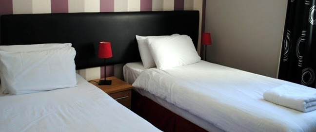Hotel Apartments Edinburgh Waterfront Twin Bedroom