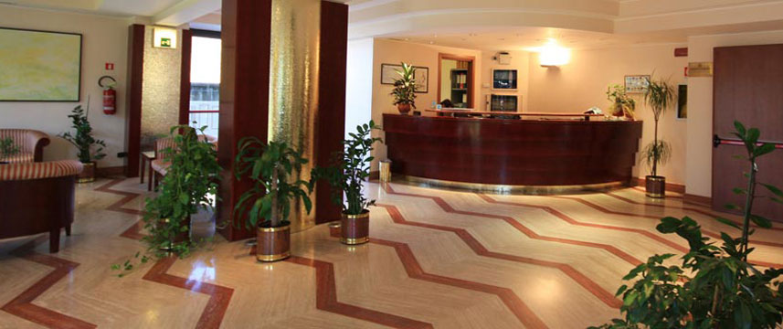 Hotel Aureliano Reception