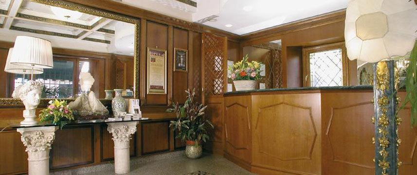 Hotel Bolivar - Reception Hotel Bolivar - Reception