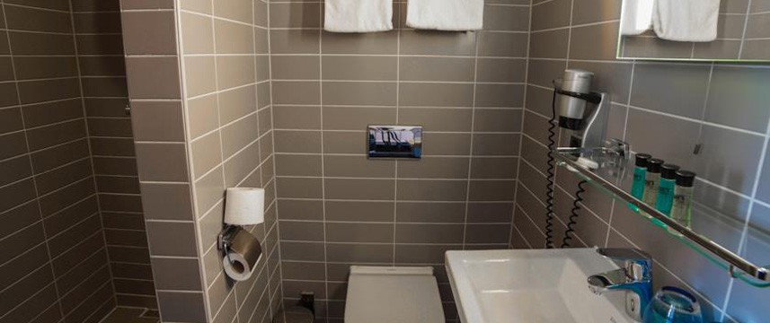 Hotel CC - Bathroom