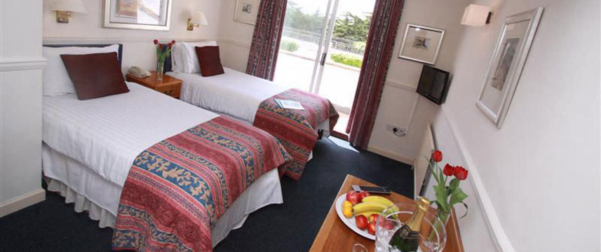 Hotel California - Twin Room