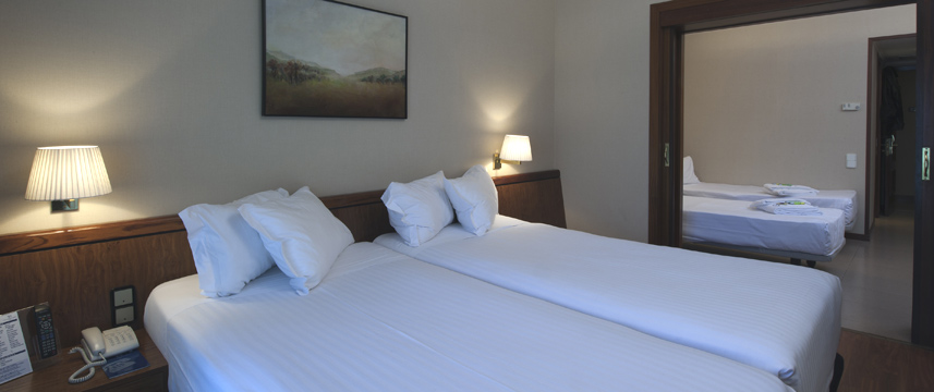 Hotel Ciudad de Castelldefels - Quad Room