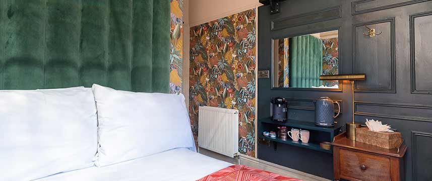 Hotel Clementine - Small Queen Hotel Clementine - Small Queen