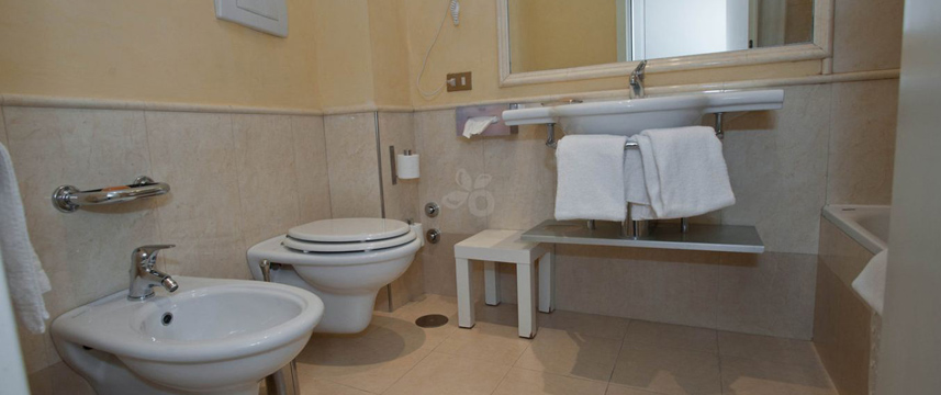 Hotel Condotti - Bathroom