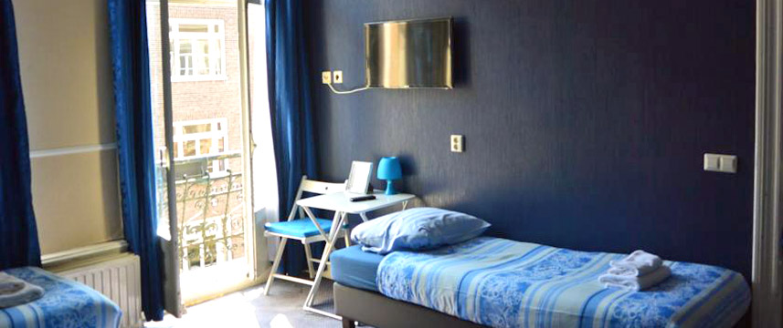 Hotel Crystal - Bedroom Hotel Crystal - Bedroom