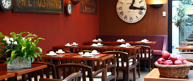 Hotel De La Jatte - Breakfast Room Hotel De La Jatte - Breakfast Room