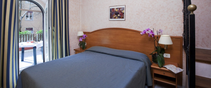 Hotel Delle Muse - Bedroom Terrace Hotel Delle Muse - Bedroom Terrace