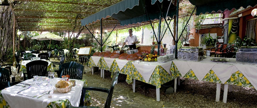 Hotel Delle Muse - Outside Terrace Hotel Delle Muse - Outside Terrace