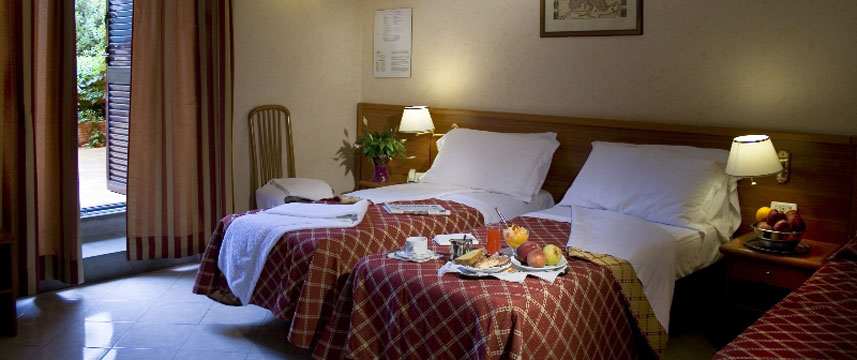 Hotel Delle Muse - Triple Bedroom