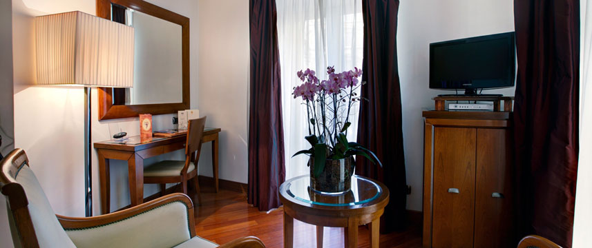 Hotel Delle Nazioni - Junior Suite Room