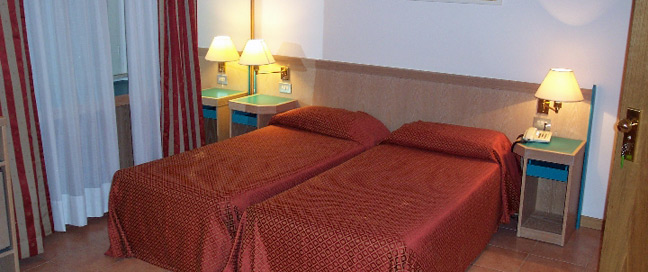 Hotel Flavia - Guestroom