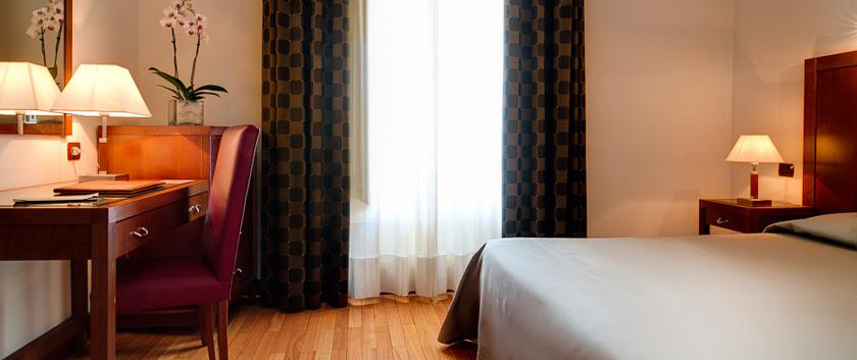 Hotel Genova - Bedroom Facilities