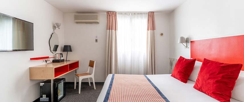 Hotel George - Double Room Hotel George - Double Room