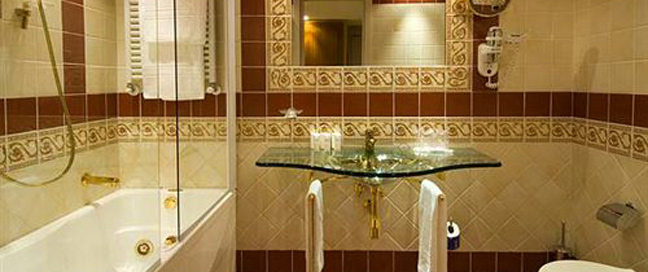 Hotel Homs - Bathroom