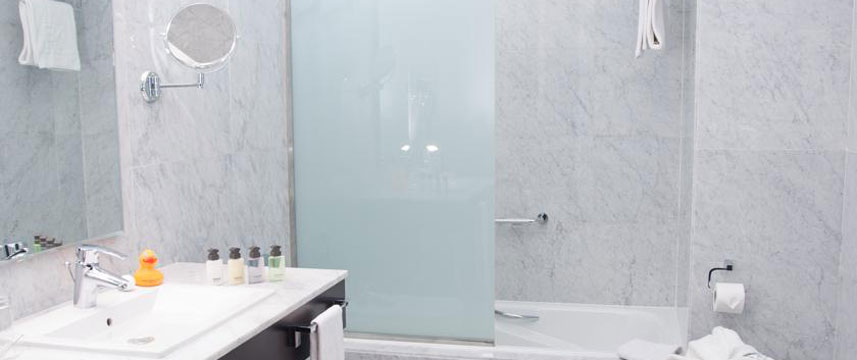 Hotel Husa Nuevo Boston - Room Bath Hotel Husa Nuevo Boston - Room Bath
