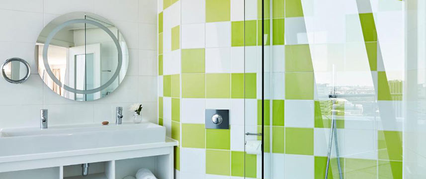 Hotel Indigo Birmingham - Bathroom Hotel Indigo Birmingham - Bathroom