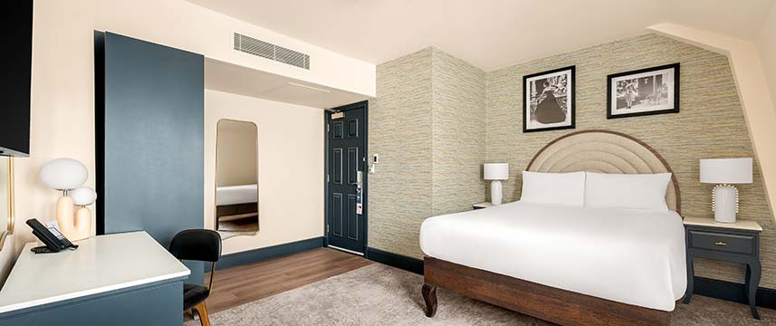 Hotel Indigo London Kensington - Premium Queen Bed Hotel Indigo London Kensington - Premium Queen Bed