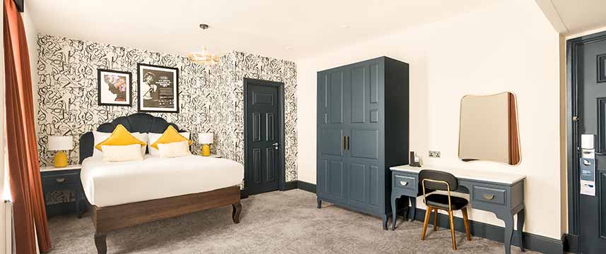 Hotel Indigo London Kensington - Premium Queen Room Hotel Indigo London Kensington - Premium Queen Room