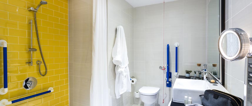 Hotel Indigo Newcastle - Accessible Bathroom
