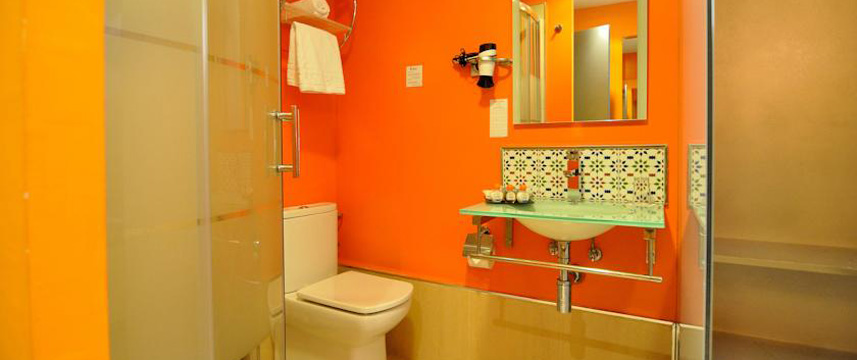 Hotel Madrid Barajas Bathroom