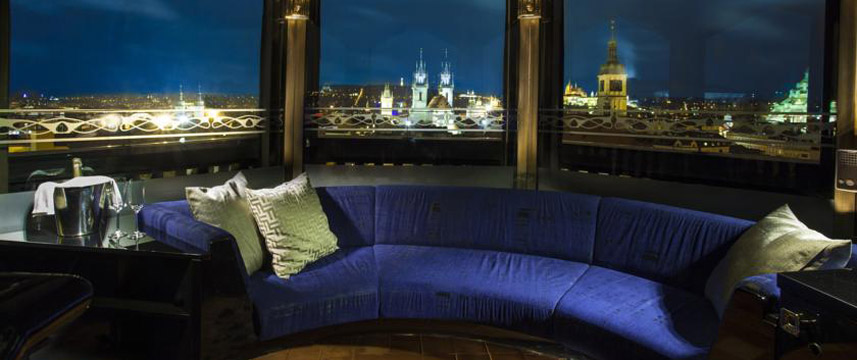 Hotel Paris - Suite Seating Hotel Paris - Suite Seating