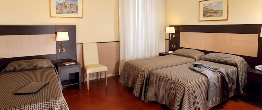 Hotel Portamaggiore - Triple Bedroom
