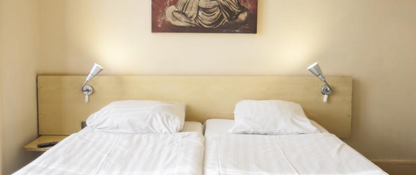 Hotel Princess - Twin Room Hotel Princess - Twin Room