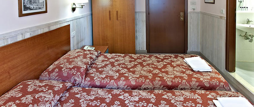 Hotel Pyramid - Bedroom Twin Hotel Pyramid - Bedroom Twin