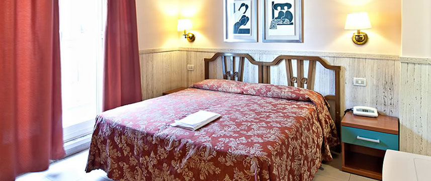Hotel Pyramid - Double Bedroom Hotel Pyramid - Double Bedroom