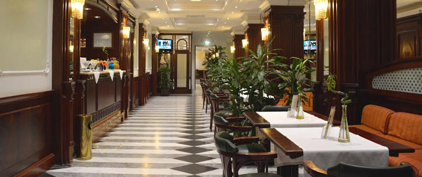 Hotel Regent - Breakfast Room Hotel Regent - Breakfast Room