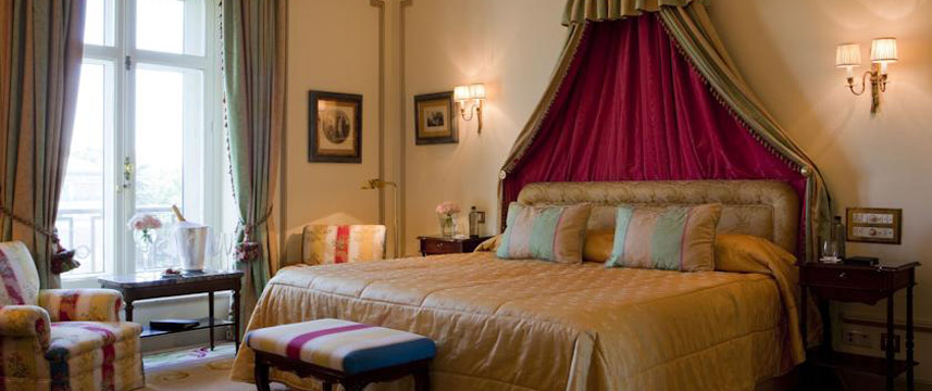 Hotel Ritz Madrid - Double Bedroom