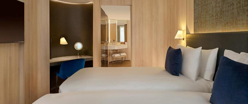 Hotel Riu Plaza London The Westminster - Twin Room Hotel Riu Plaza London The Westminster - Twin Room