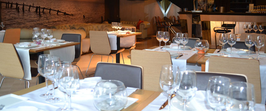 Hotel SB Icaria Barcelona - Restaurant Tables
