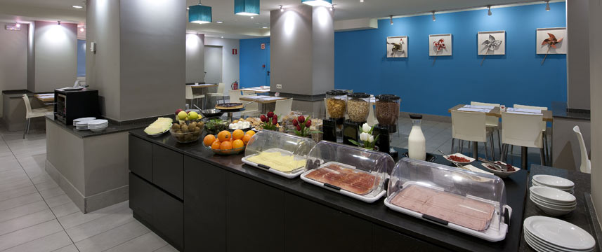 Hotel Sagrada Familia - Breakfast Hotel Sagrada Familia - Breakfast