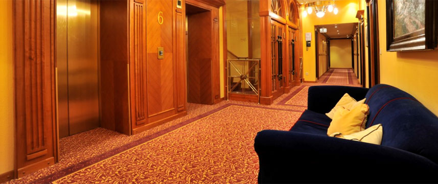 Hotel Savoy Prague - Lift Access Hotel Savoy Prague - Lift Access