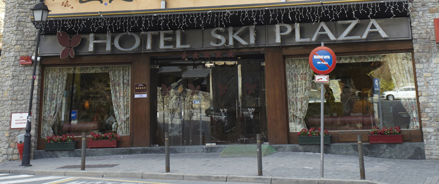 Hotel Ski Plaza - Outside