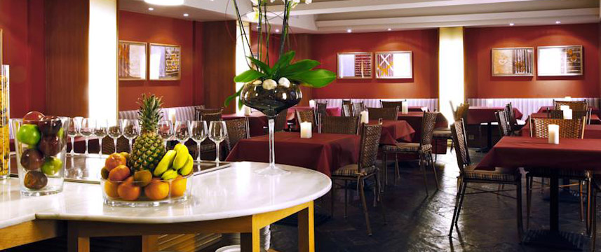 Hotel T3 Tirol - Breakfast Room Hotel T3 Tirol - Breakfast Room