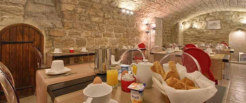 Hotel Villa Margaux - Breakfast Tables Hotel Villa Margaux - Breakfast Tables