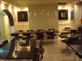 Huttons Hotel