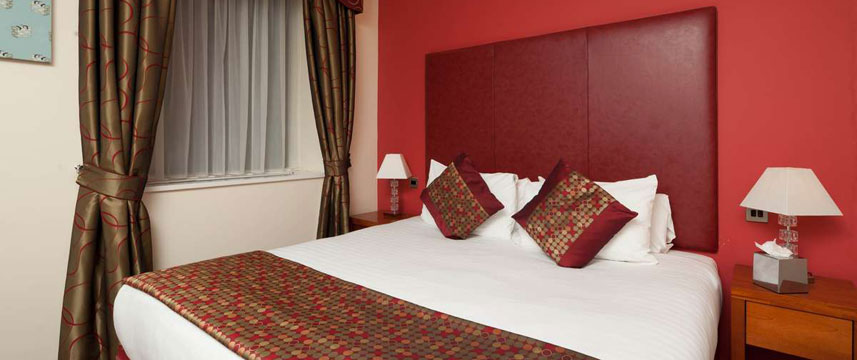 Icon Hotel - Deluxe Double Bed