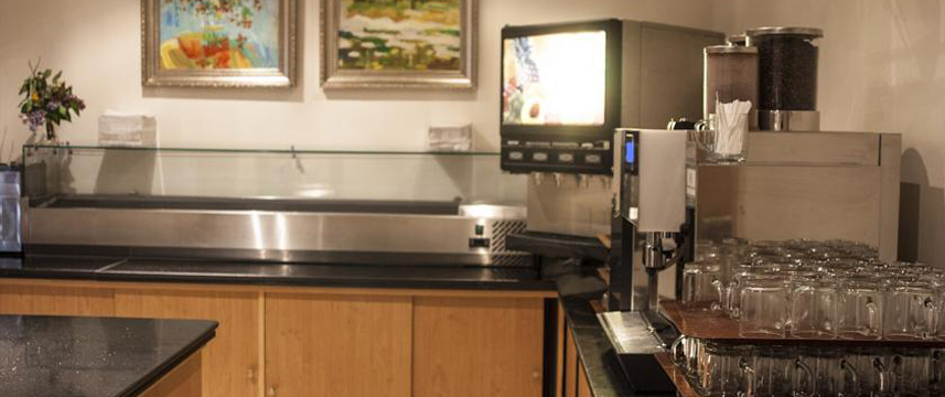 Inner Hotel - Dining Area Inner Hotel - Dining Area