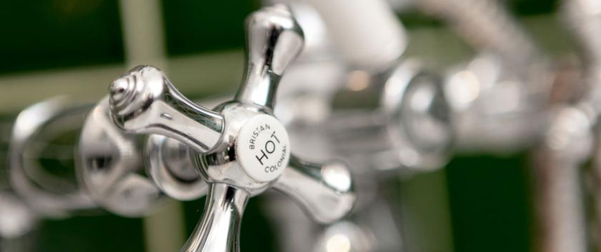 International Hotel - Bath Room International Hotel - Bath Room