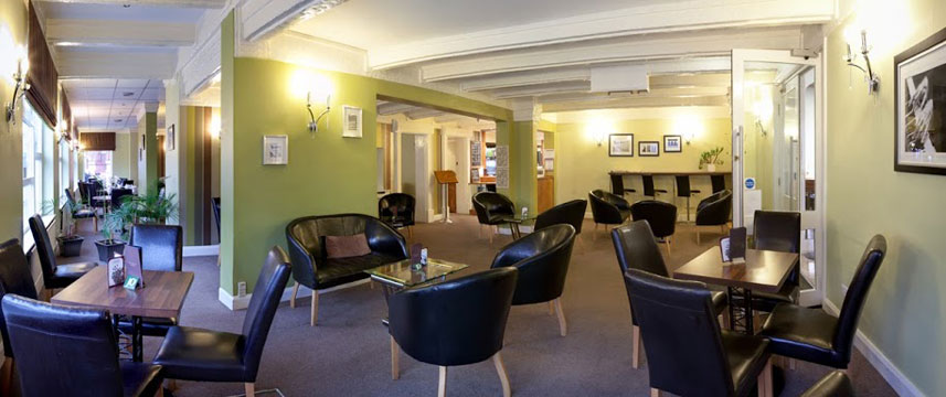 International Hotel - Lounge Area International Hotel - Lounge Area