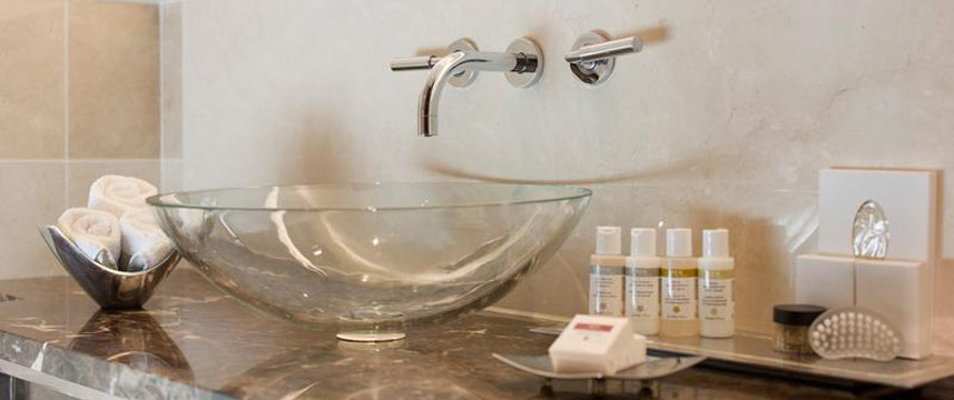 Jumeirah Carlton Tower - Bathroom