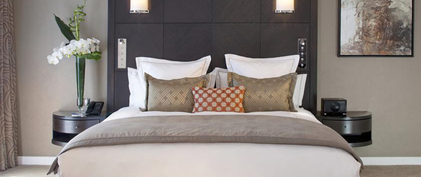 Jumeirah Carlton Tower - Double Bed