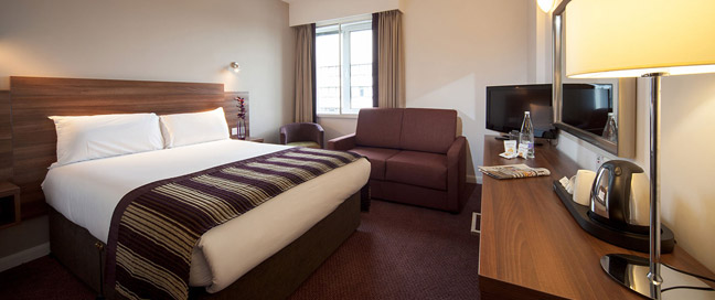 Jurys Inn Belfast - Bedroom Jurys Inn Belfast - Bedroom