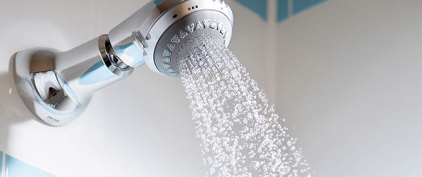 Jurys Inn Brighton - Shower Jurys Inn Brighton - Shower