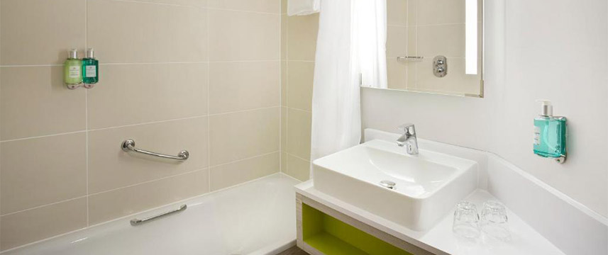 Jurys Inn Manchester - Bathroom Detail Jurys Inn Manchester - Bathroom Detail